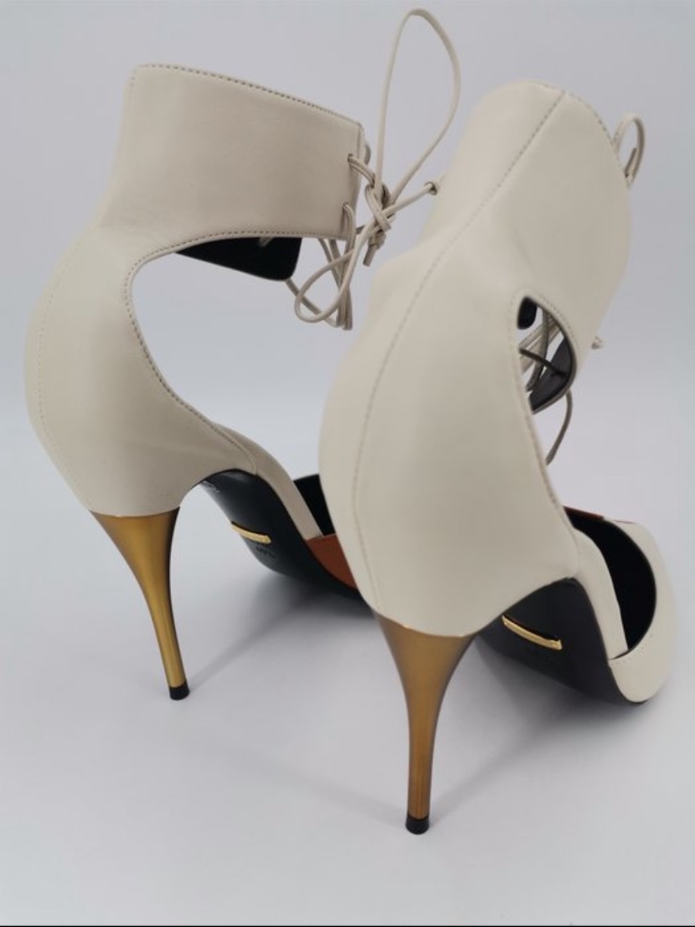Gucci Two-Tone Pointed Lace-Up Stiletto Heels in White and Brown - Picture 2 of 3